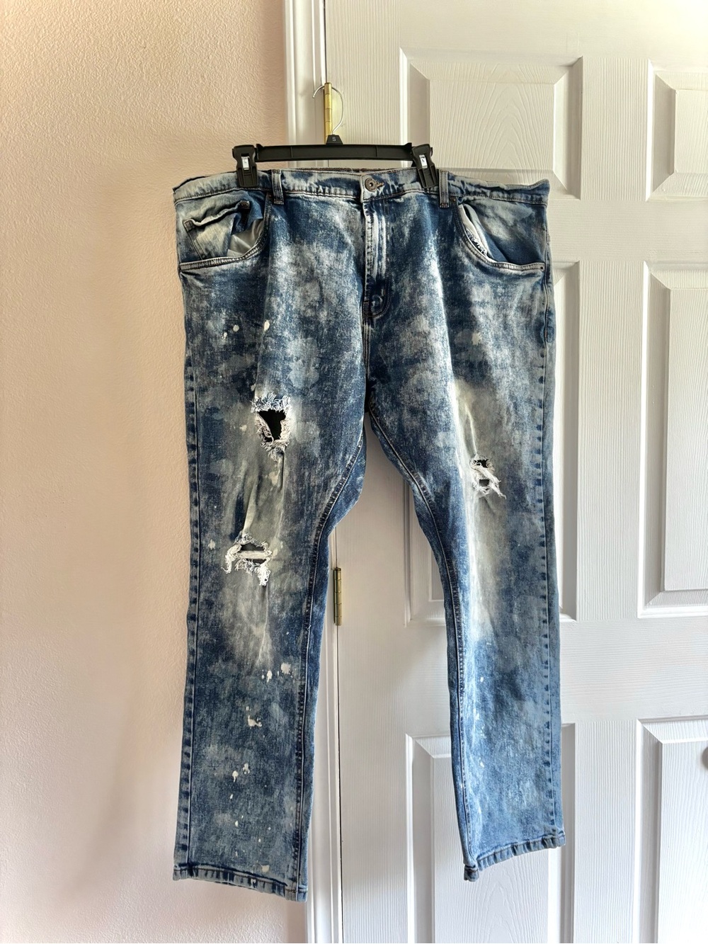 Evolution In Design Men's Distressed Acid Wash Painted Jeans Mens Size 44x33